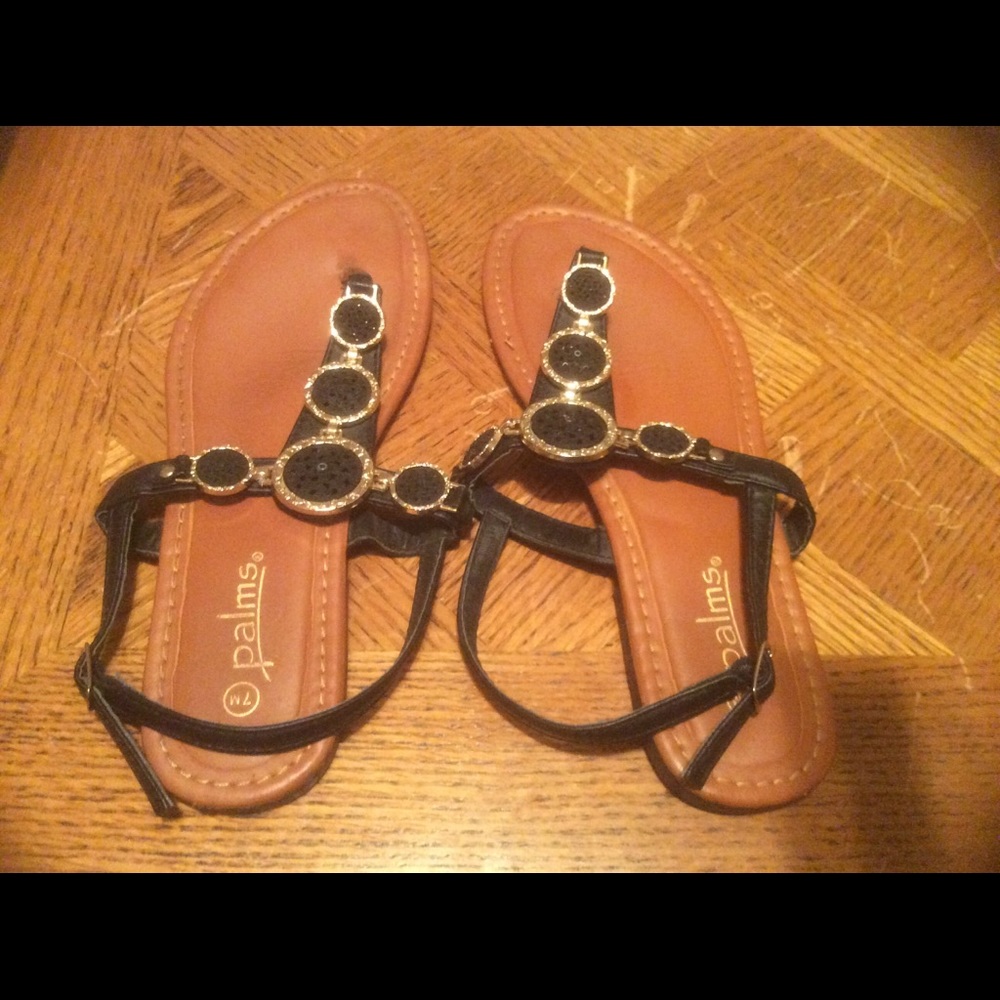 Palms size 7M sandals